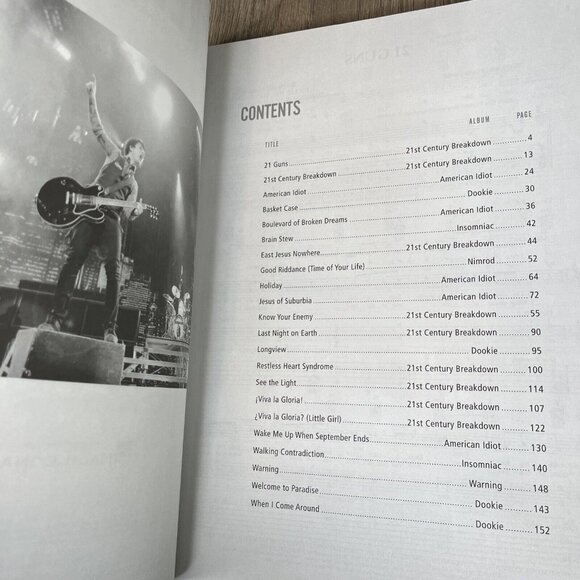 Green Day Guitar Tab Anthology Sheet Music Guitar Tablature Book Hal Leonard - Picture 5 of 5